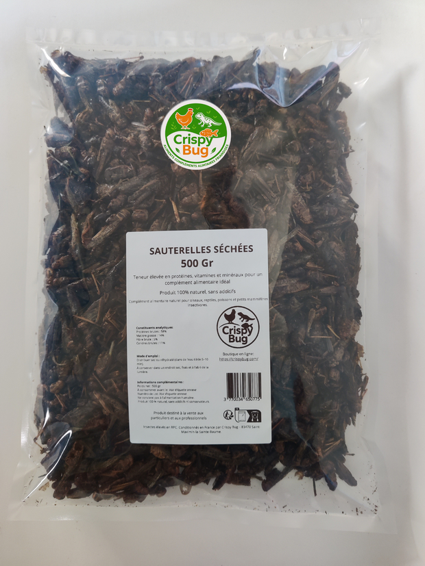 Sauterelles séchées et deshydratéés 500g avec logo Crispybug. Conditionnement pour petit élevage. Composition décrite sur etiquette. Forte teneur en proteine. Pictogramme crispybug pour Nac, poules, reptiles, oiseaux